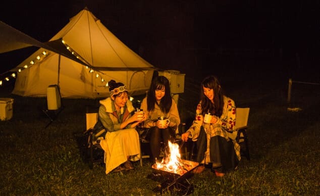 キャンプファイア